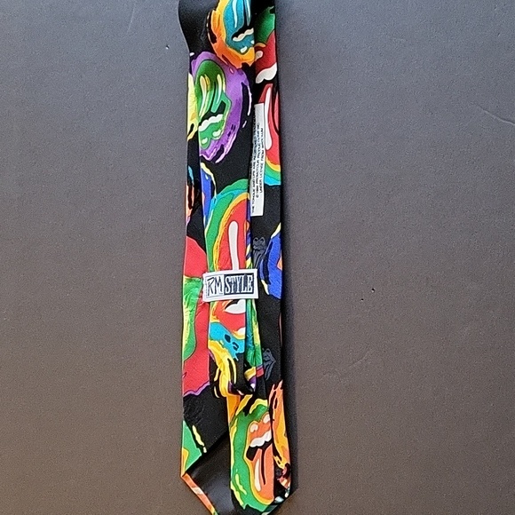 Rolling Stones 1994 "Painted Tongues" Tie ๐ - Picture 8 of 8